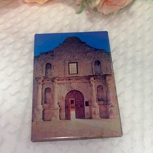 Vintage Collectible The Alamo Souvenir Magnet - San Antonio Misions